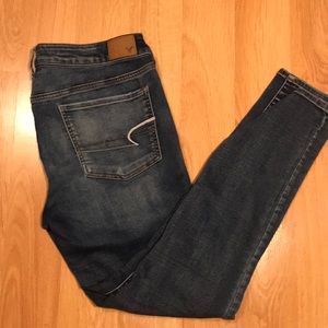 American Eagle Medium Wash Jegging